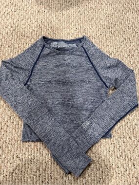 Victoria’s Secret PINK active blue long sleeve crop top